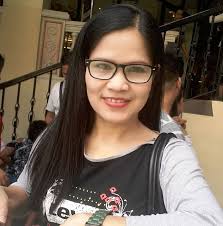 ATTY. BUMILI KA NG SASAKYAN MO Isang abogada na sumasakay pa rin sa  traysikel ang nagpahayag ng kanyang saloobin tungkol sa pagbili ng sariling  sasakyan. Another random realization. A lot of people