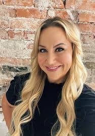 Tracy Stephens's Instagram, Twitter & Facebook