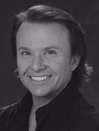 Derek Norton's Instagram, Twitter & Facebook