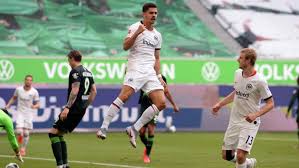 Der vfl wolfsburg und der fc schalke treffen im achtelfinale aufeinander. Hasil Liga Jerman Frankfurt Taklukkan Wolfsburg Bremen Libas Schalke