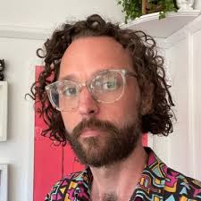 🎉👩‍💼👶 Celebrating the end of my first week back at work after 11 months  of incredible maternity leave, where my daughter became my most precious  "delivery" to date. 🍼🌟 Returning to my