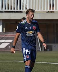 El club tomó la decisión luego de que los jugadores festejaran el cumpleaños del volante gonzalo espinoza en una discoteca. Felipe Seymour Wikipedia