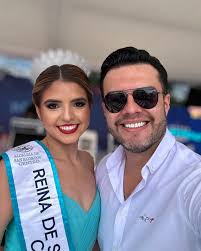 Desfile del correo 2024, así inician las fiestas de mi ciudad, de mi amado  San Salvador.