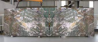 It Has Arrived Alexandrita Is An Absolutely Unique Quartzite From Brazil Existing For The Finest And Most Creative Quartzite Kitchen Countertops Countertops