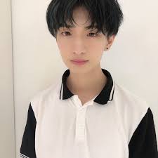 影井くんをメイクからヘアまで全身コーデしたらバリかっこよくなった 空間歪んでるけどいいよね 影井ひろ樹 メンズメイク ピンクヘアー モテ男 イケメン 影井イケメン イメチェン センター分け 影井マジイケメン 空間歪みすぎわろた 影井モテ男