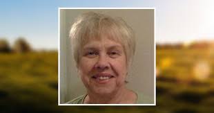 Kim Earp's Instagram, Twitter & Facebook