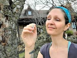 I know I want to change career and start studying to be an entomologist  within a few years. Lately I've been thinking more about the direction I'd  like to go and the