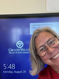 Priscilla Dakin's Instagram, Twitter & Facebook