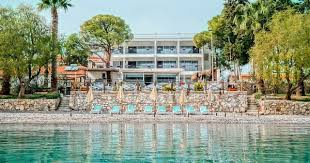 Datca Nin Tam Merkezinde Yer Alan Fuda Beach Otel E Sabahin Erken Saatlerinde Denizden Bir Bakis En Guzel Saatler Kimse Oteller Plaj Otelleri Tatil Yerleri