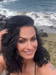 COME JOIN ME This Saturday for an evening of #art and #inspiration at my  upcoming show 🥰🔥 Discover new #works, mingle with fellow #art #lovers and  celebrate #creativity ! I'd love to