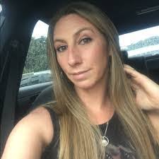 Amber Mohan's Instagram, Twitter & Facebook