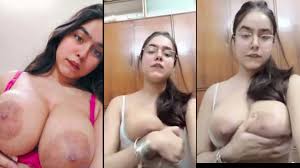Indian Big Boobs Girl Sending Nudees To Boyfriend - EPORNER