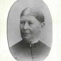 Anne Overholt's Instagram, Twitter & Facebook