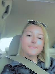 Heather Arriaga's Instagram, Twitter & Facebook