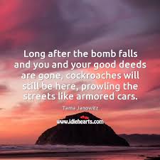 Love bombing is an attempt to accelerate the birth and growth of feelings within the victim by creating an intense atmosphere of affection and adoration. How Long Does Love Bombing Last Love Bombing An Early Warning Sign That You Re Dating A Narcissist