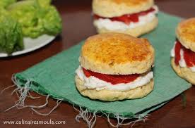 Sandwich Facon Scones Au Fromage Kiri Et Thym Culinaire Amoula Fromage Kiri Scones Au Fromage Idee Recette