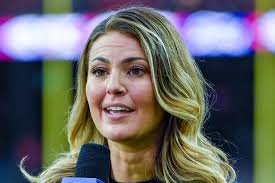 Caitlin Clark's one-word reaction to Sophie Cunningham defending her in Sun  melee