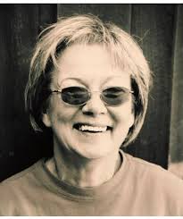 Alison Damon's Instagram, Twitter & Facebook