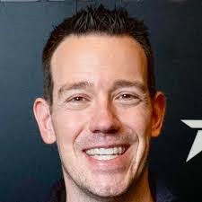 Cara Masters's Instagram, Twitter & Facebook