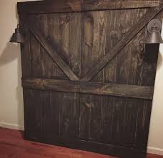 Custom Barn Door Headboard Dpd Driftingpalletdesigns Palletfurniture Barndoor Headboard Rustic Doors Rustic Barn Door