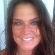 Lori Mccomas's Instagram, Twitter & Facebook