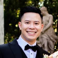 Sandy Kirkman's Instagram, Twitter & Facebook