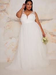 Believe us, we fully understand your situation. 15 Cheap Plus Size Wedding Dresses Best Editor Picks For 2021