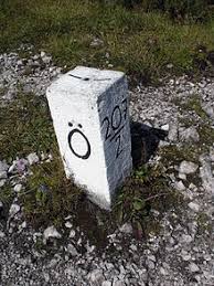 In english, there is only one country beginning with the letter o. O Wikipedia