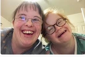 Maryann Pendleton's Instagram, Twitter & Facebook