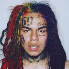 Tekashi 6ix9ine Hit With More Assault Charges For Squeezing Cops Hand Moneyandhiphop Com Beauty Hair Beauty Hair Styles