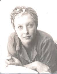 Margaret Kaye's Instagram, Twitter & Facebook