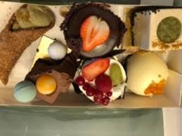 Blatul simplu, crema fina si murele fac o combinatie de zile mari. Belgian Cake With Mascaprone Cream And Berries Picture Of Un Dulce De La Vlad Muresan Cluj Napoca Tripadvisor