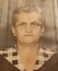 Eleanor Rinaldi's Instagram, Twitter & Facebook