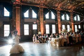 22 Of Milwaukee S Most Amazing Historic Wedding Venues Wedding Venues Wisconsin Historic Wedding Venue Best Wedding Venues
