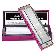 In this blog we explore how to play harmonica and four inventive ways that you can use it to enhance your home recordings with very little harp playing experience. The Best Harmonicas For Blues Top Blues Harps 2021 Gearank