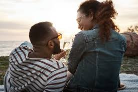 There was no room for casual dating… a friend of mine who was engaged at 17, called her mom i once talked with a friend of mine about how he and his wife felt a strong desire to get married as they pursued their relationship. 7 Questions To Ask On A First Date What To Talk About On A First Date Hellogiggles