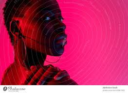 Nackte schwarze Frau unter Neonlicht - ein lizenzfreies Stock Foto von  Photocase
