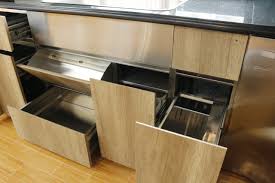 Nên làm tủ bếp bằng chất liệu gì? ĐẸP - BỀN & GIÁ RẺ
