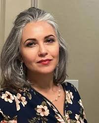 Today is my 42nd birthday, no husband, no children, I baked the cake by  myself… 💔