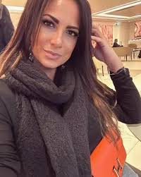 you are so handsome · 476M threads