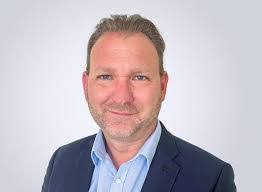 Alex Elkins's Instagram, Twitter & Facebook