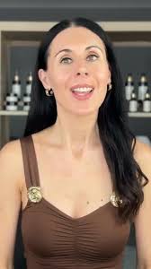 1 minute morning eye massage to depuff and brighten today