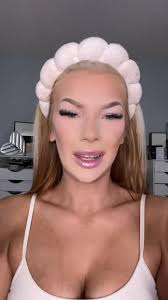 Space girl look part 2! #makeup #grwm #halloween #halloweenmakeup  #spacegirl #astronaut #halloweencostume #beauty #getreadywithme