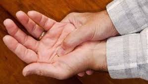 Vitamin B12 Deficiency: Silent Signs And Symptoms You Must Never Ignore |  TheHealthSite.com