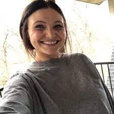 Roxanne Mchugh's Instagram, Twitter & Facebook