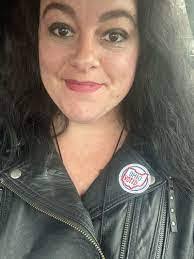 Heather Pucci's Instagram, Twitter & Facebook