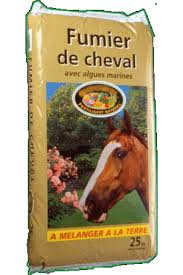 Les intérêts suivants sont la pérennitè des sols pour la valorisation des terroirs, l'intervention sur des parcelles techniques où le tracteur ne va plus. Le Double Effet Du Fumier Amendement Et Engrais Naturel Le Jardinoscope Cote Pratique Les Bons Gestes A Faire Au Jardin