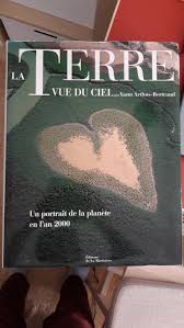 J'ai décider d'ajouter une nouvelle catégorie au blog… en effet, il y a quelques temps, j'utilisais le logiciel terragen pour créer des paysages. La Terre Vue Du Ciel Yann Arthus Bertrand Buch Gebraucht Kaufen A02o5x6j01zzy