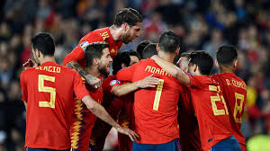 Opinioni su spanische nationalmannschaft ✅. Em Qualifikation Kompakt Spanien Und Italien Besiegen Skandinavische Aussenseiter Sportbuzzer De