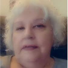 This message is picked for you Honey you looking at my post and you can't  even say hi to me or you don't love me anymore 💗🌹💕